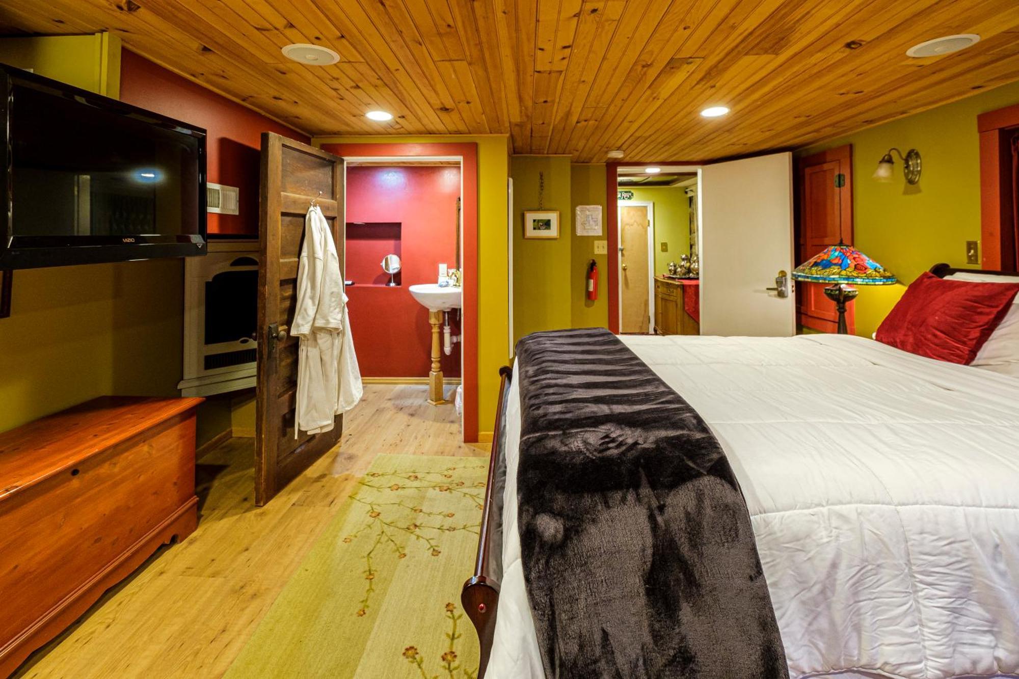 Stone Manor Boutique Inn Britain Екстер'єр фото