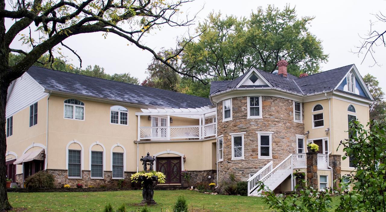 Stone Manor Boutique Inn Britain Екстер'єр фото